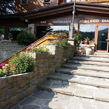 Albergo Diana チェッレート・ラーギ エクステリア 写真