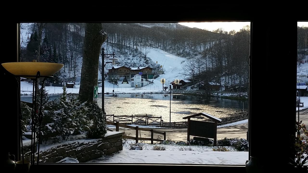 Albergo Diana チェッレート・ラーギ エクステリア 写真