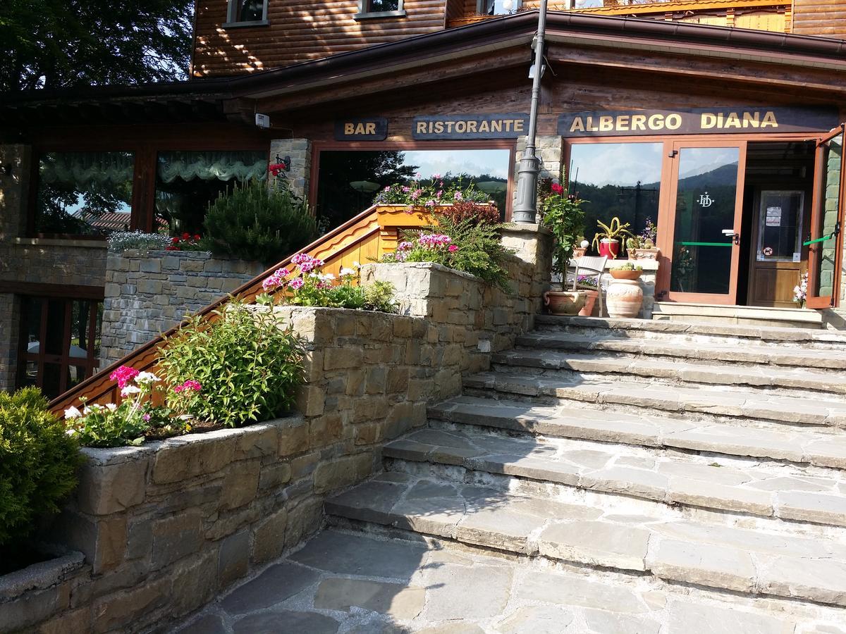 Albergo Diana チェッレート・ラーギ エクステリア 写真